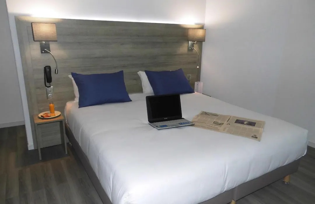 Hotel Le Circuit Le Mans-1